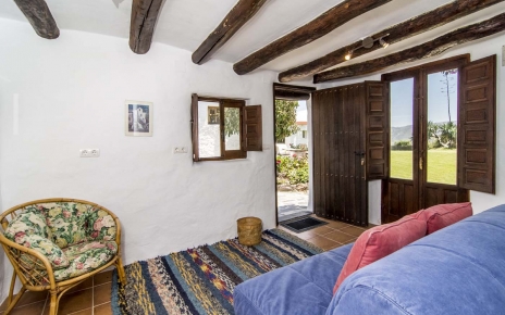 Indoor and outdoor living